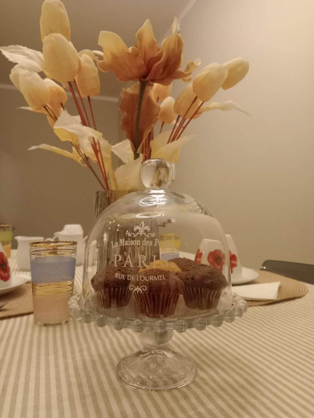 Bed And Breakfast Nikari Foligno Bagian luar foto